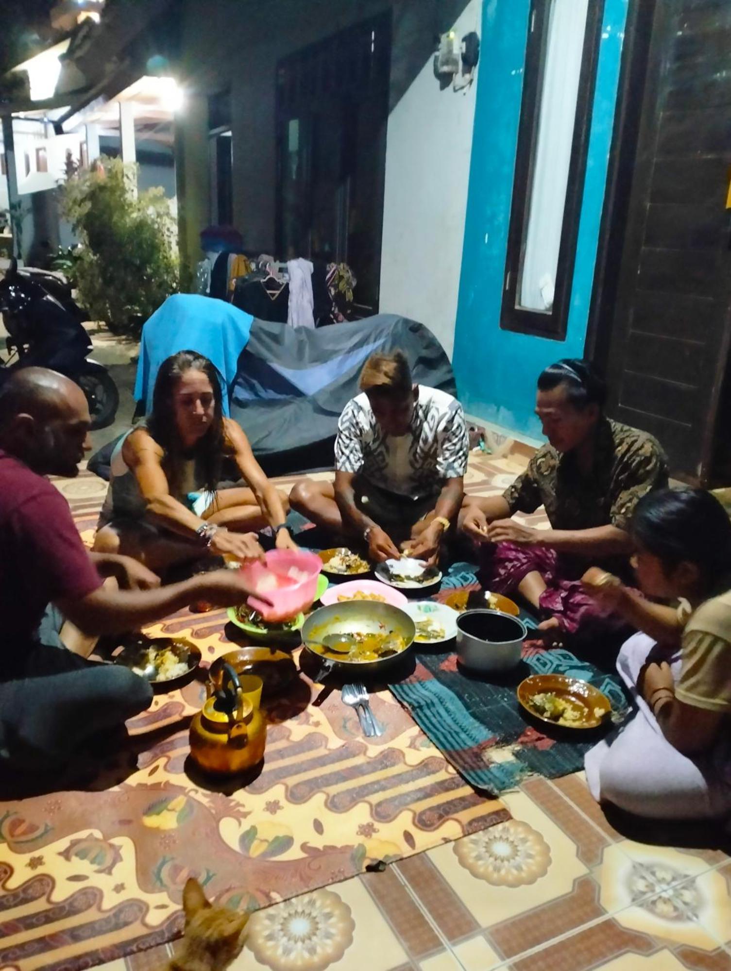 T&T Homestay Kuta  外观 照片