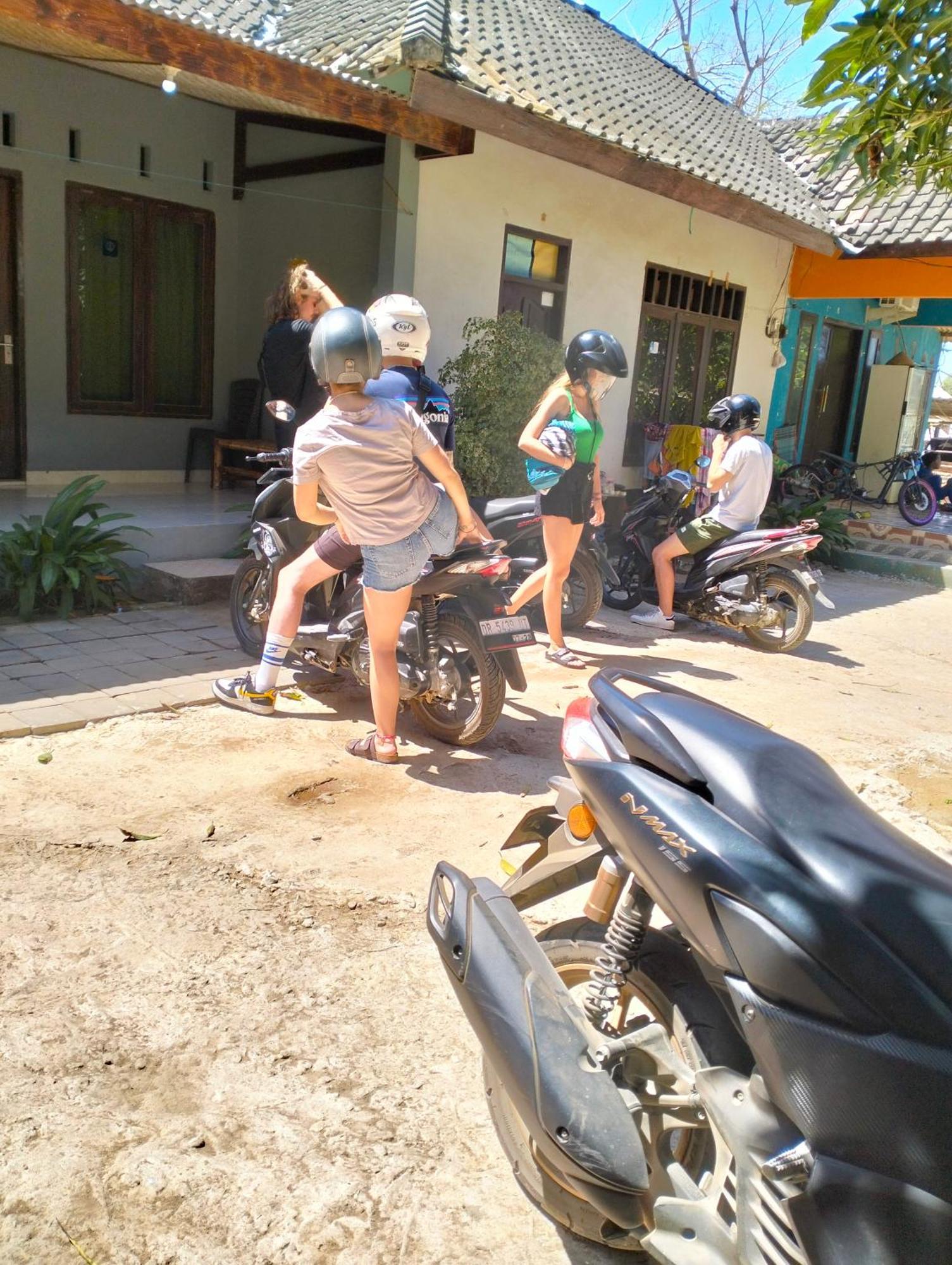 T&T Homestay Kuta  外观 照片